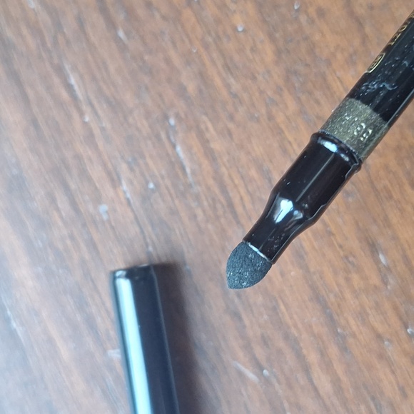 Victoria Beckham Satin Kajal Jewel Eyeliner - Jewel Green - Picture 4 of 5